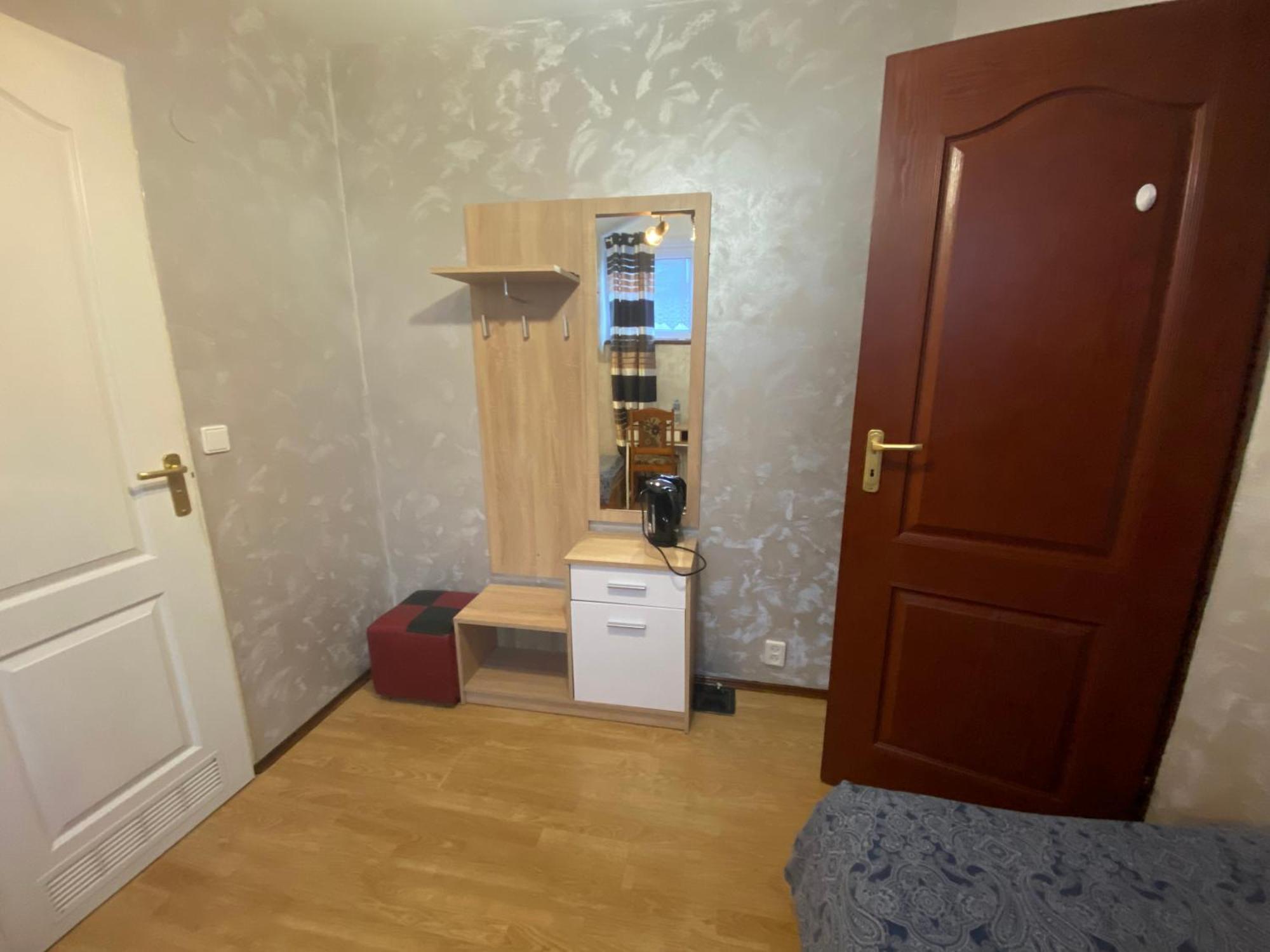 Hostel Homies Inn Celiny  Kültér fotó
